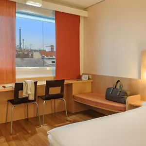 מלון Ibis Messe