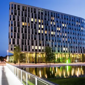 Hotell Courtyard By Marriott Prater/messe