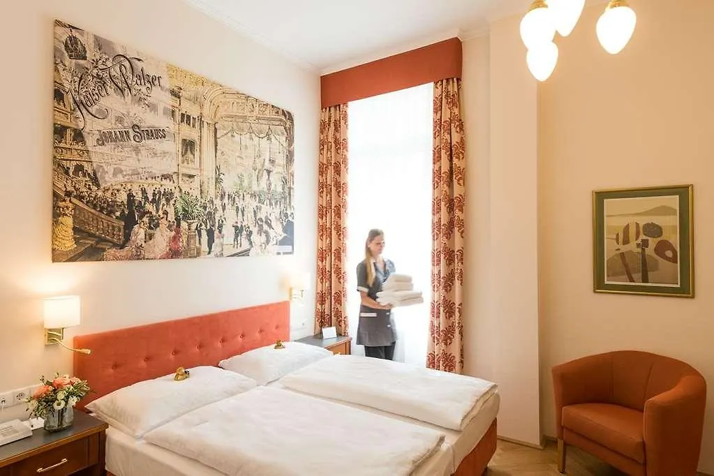 וינה Hotel Johann Strauss 4*,  אוסטריה